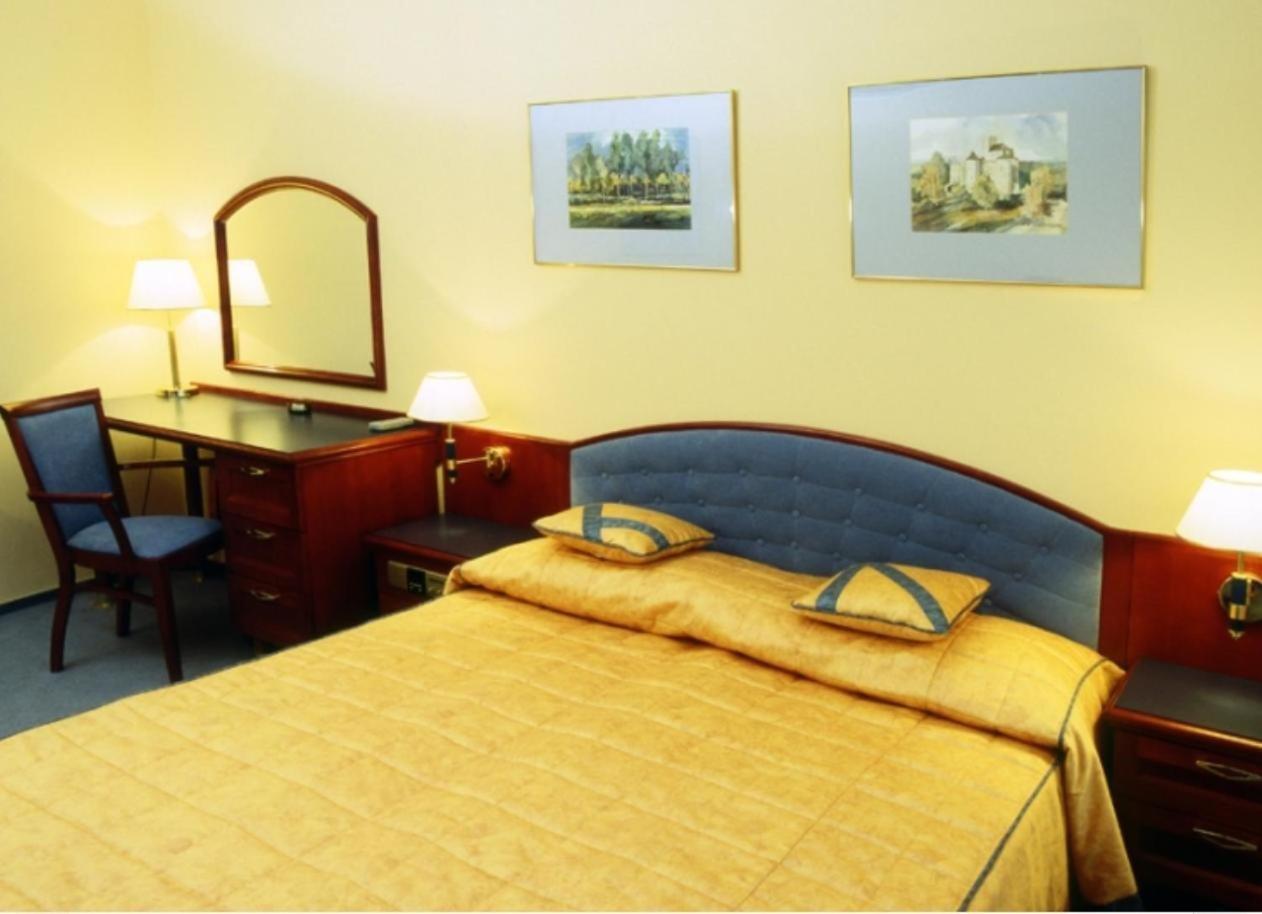 Hotel Kongresowy Kielce Kültér fotó