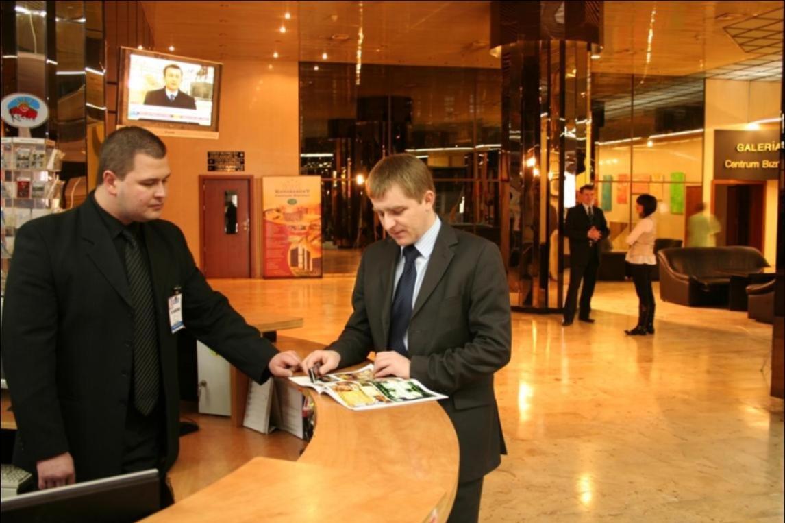 Hotel Kongresowy Kielce Kültér fotó